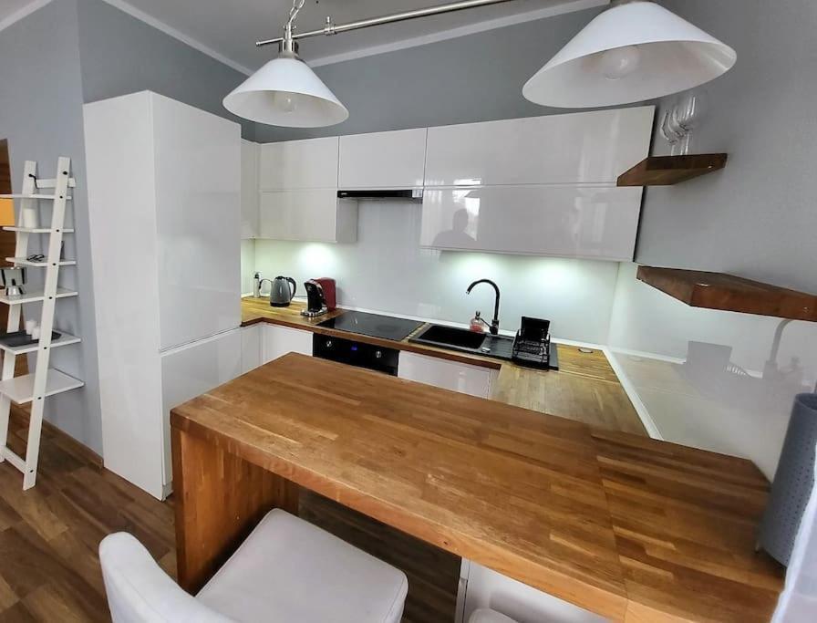 Ogrody * Wi-Fi * Jezyce * 3 Km Center Apartment Poznan Exterior photo